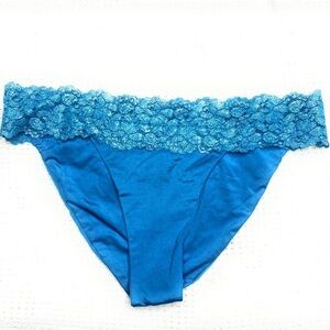 Beach‎ Bunny Metallic Lady Lace Bottom